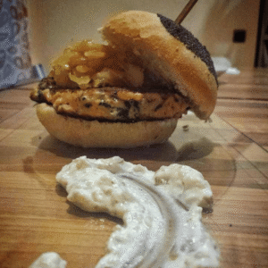 Una Hamburguesa de Salmón que dió mucho que hablar.