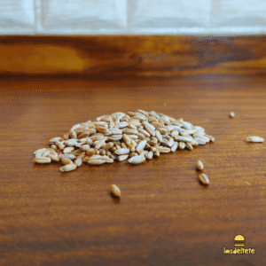 La harina de centeno integral queda muy bien en el pan de hamburguesa artesano.